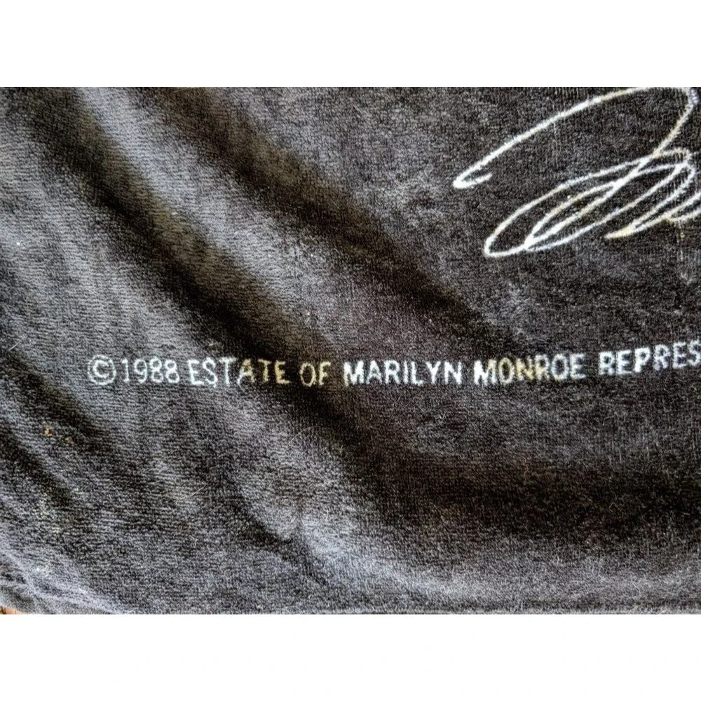 Marilyn Monroe 1988 Beach Towel Jay Franco 100% Cotton Vintage 30x60 Black